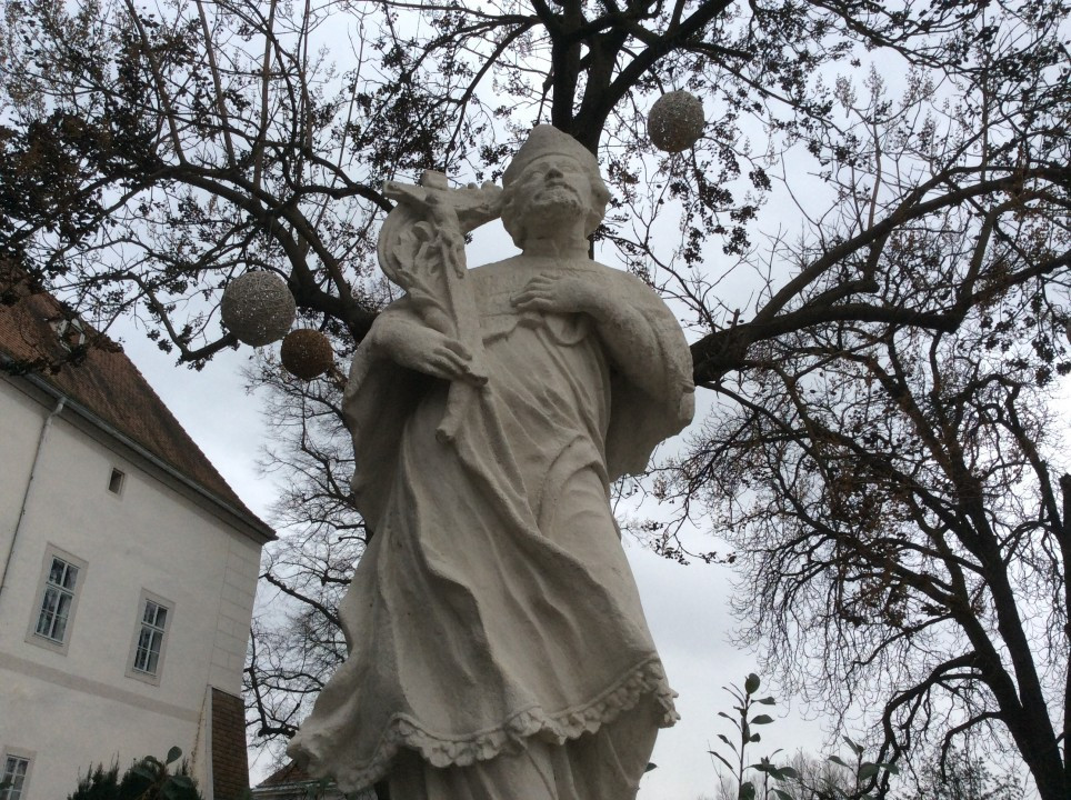 Traismauer < Nepomuk