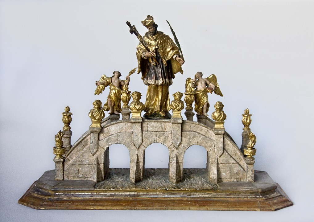 Dommuseum Salzburg < Nepomukartefakte
