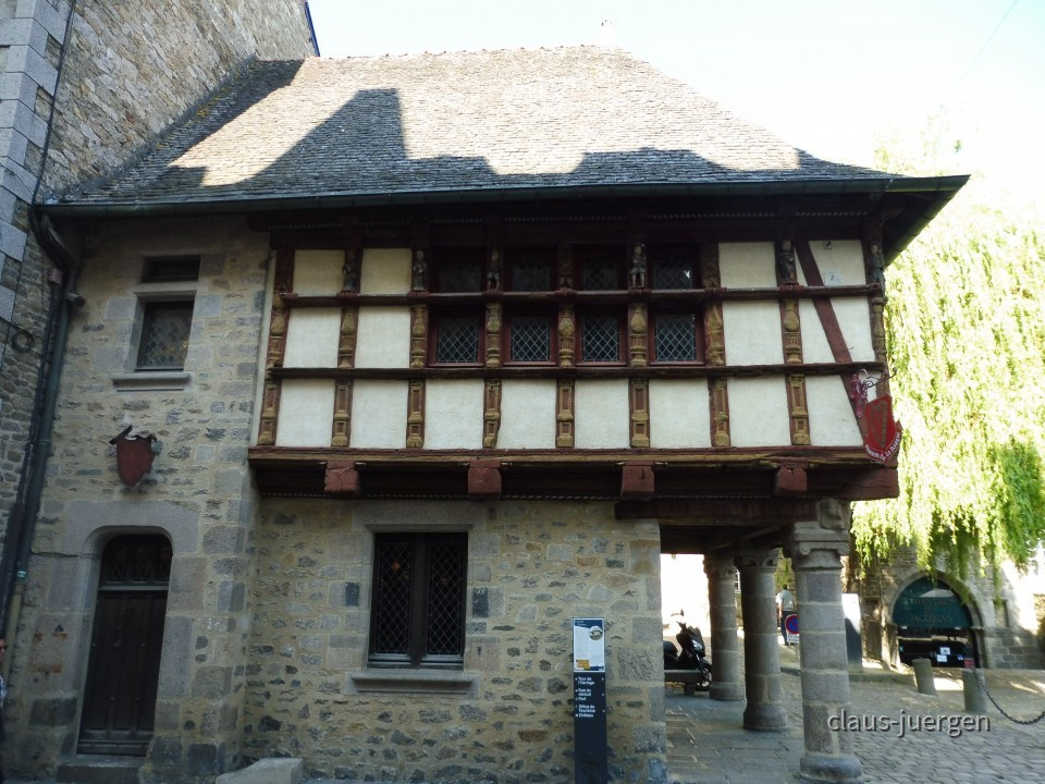 Dinan