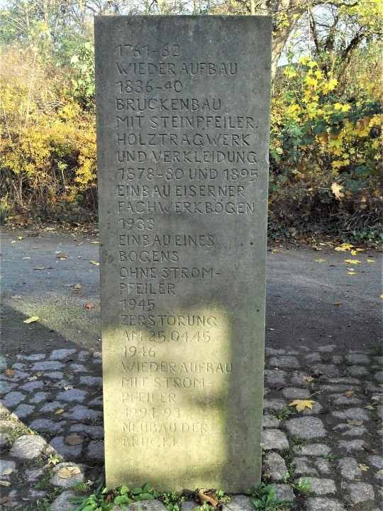 26 Torgau Denkmal