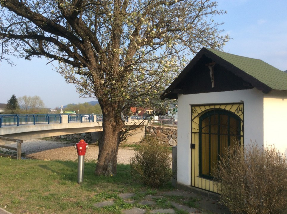 St. Veit an der Gölsen < Nepomuk