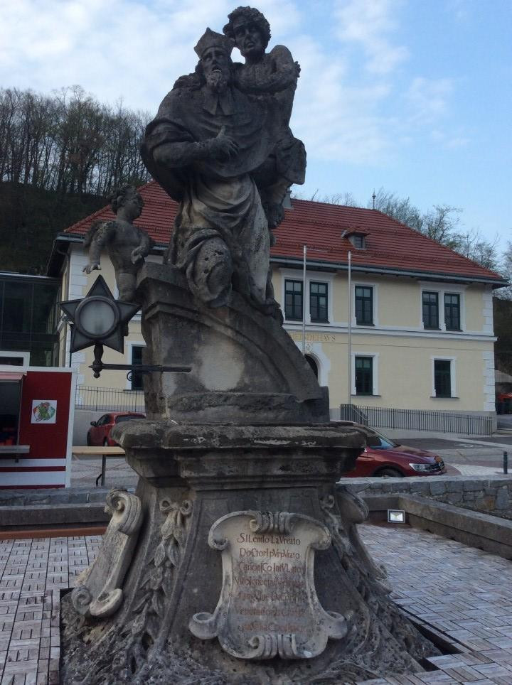 Lilienfeld < Nepomuk
