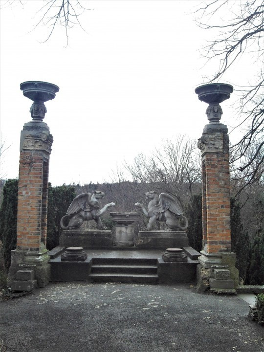 30 Roseburg Park