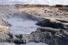 Hochland: Landesinneres, Namaskard, Schlammquelle