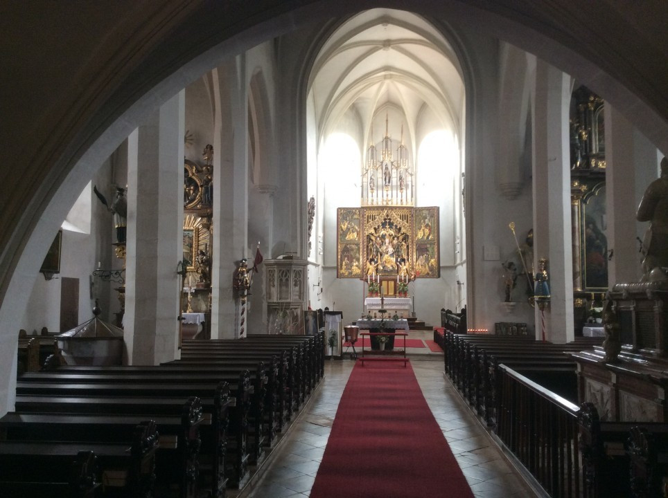 Maria Laach < Nepomuk