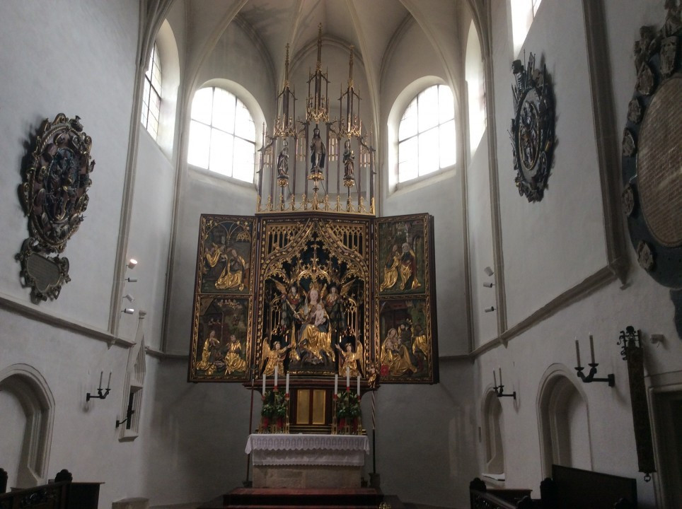 Maria Laach < Nepomuk