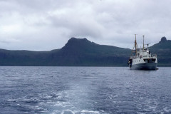 Nordwesten: Hornbjarg,  Ausbooten vom Linienschiff