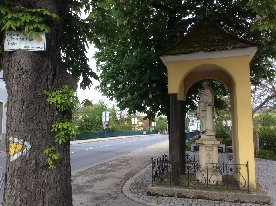 Böheimkirchen < Nepomuk