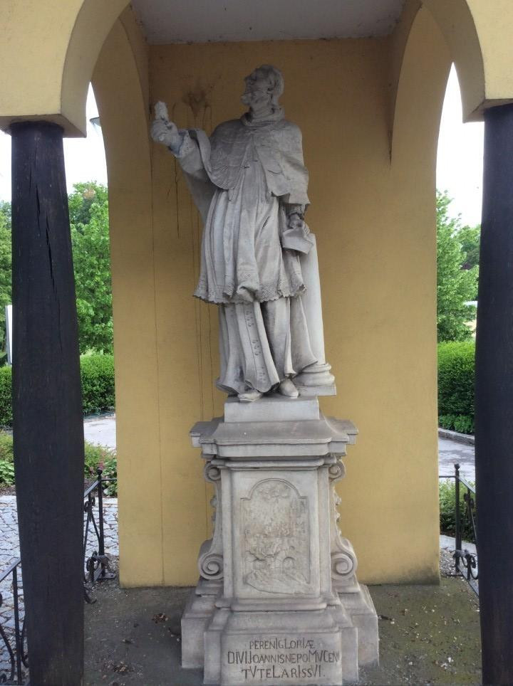 Böheimkirchen < Nepomuk
