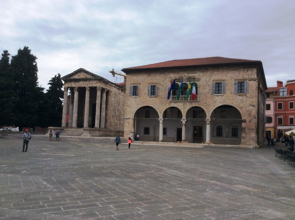 Pula