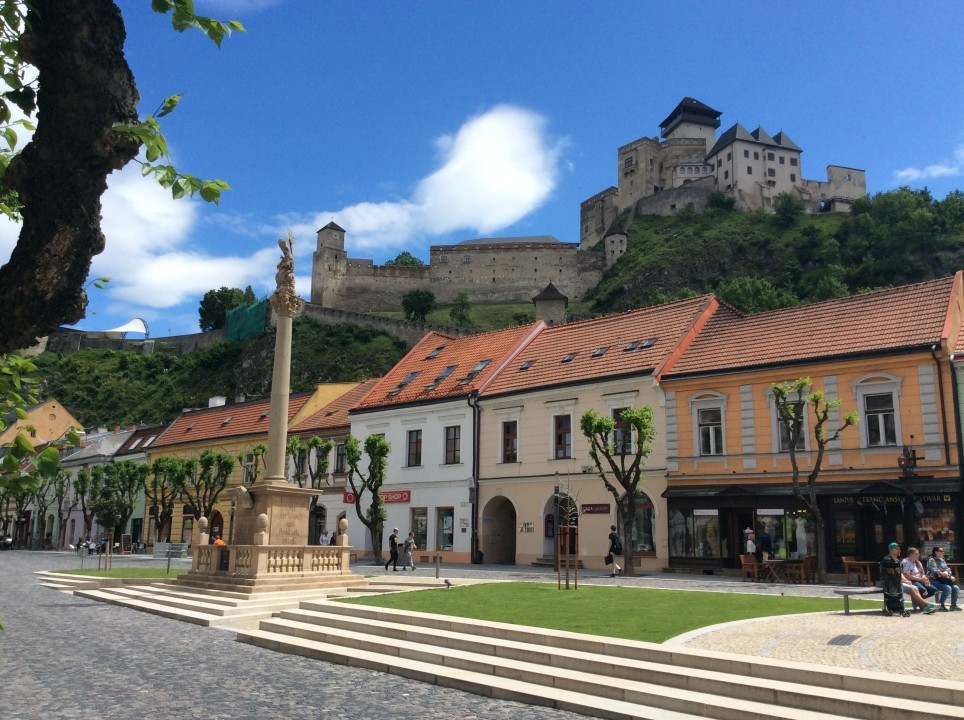 Trenčín < Nepomuk