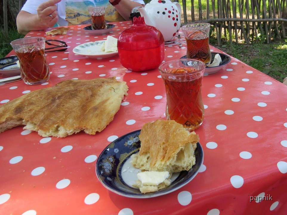 Einfacher Snack am Wegesrand