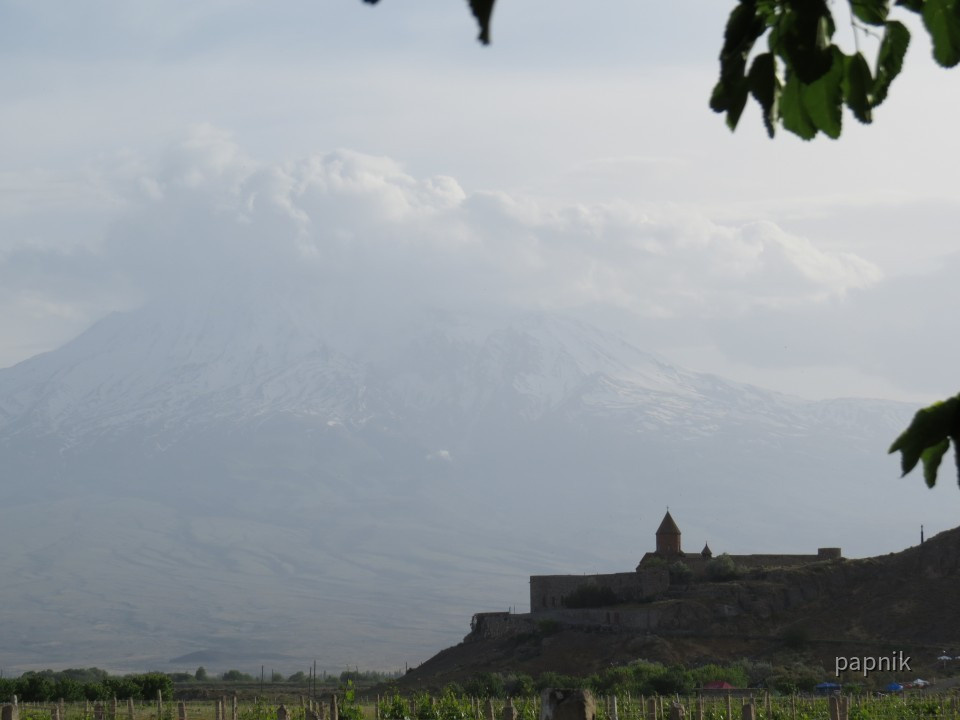 Kloster Chor Virp vor dem Ararat