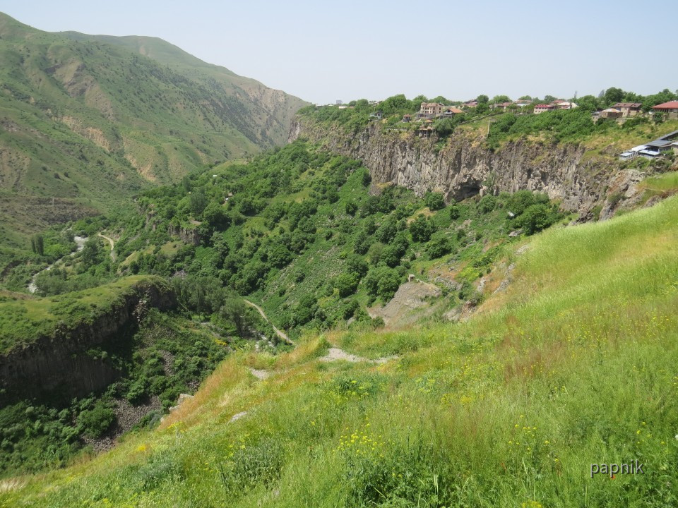 Tal bei Garni