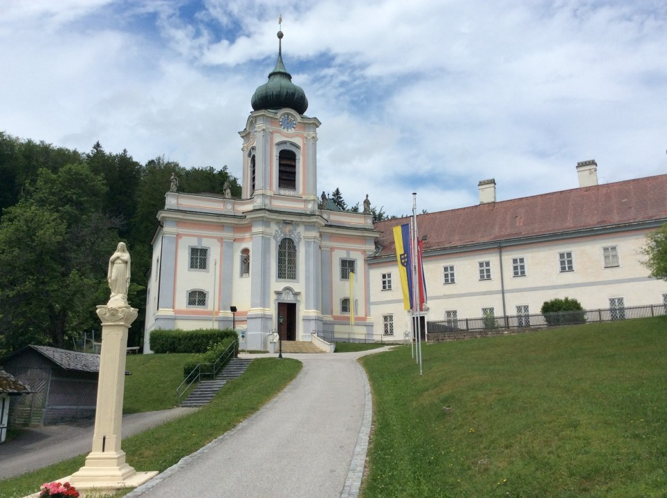 Mariahilfberg < Nepomuk