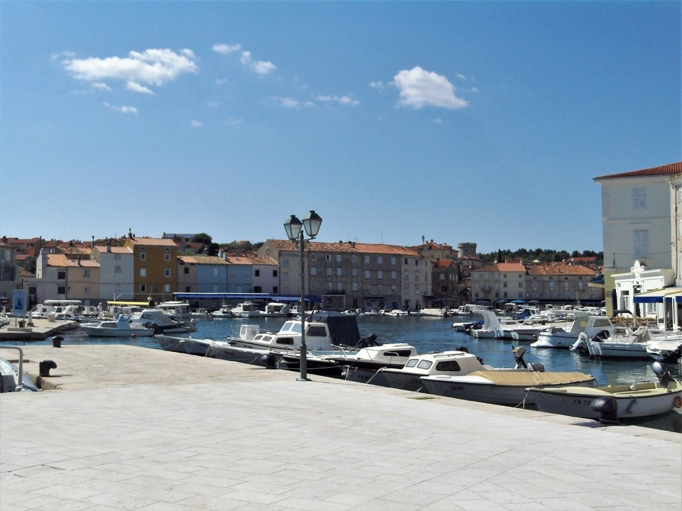 05 Cres Stadt