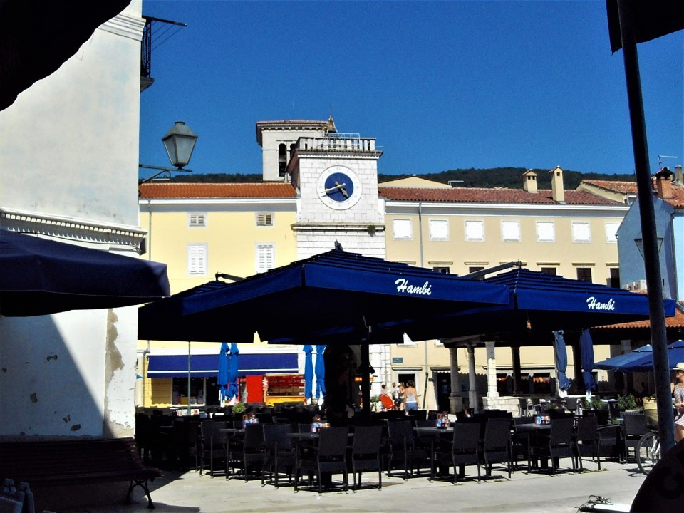 08 Cres Stadt