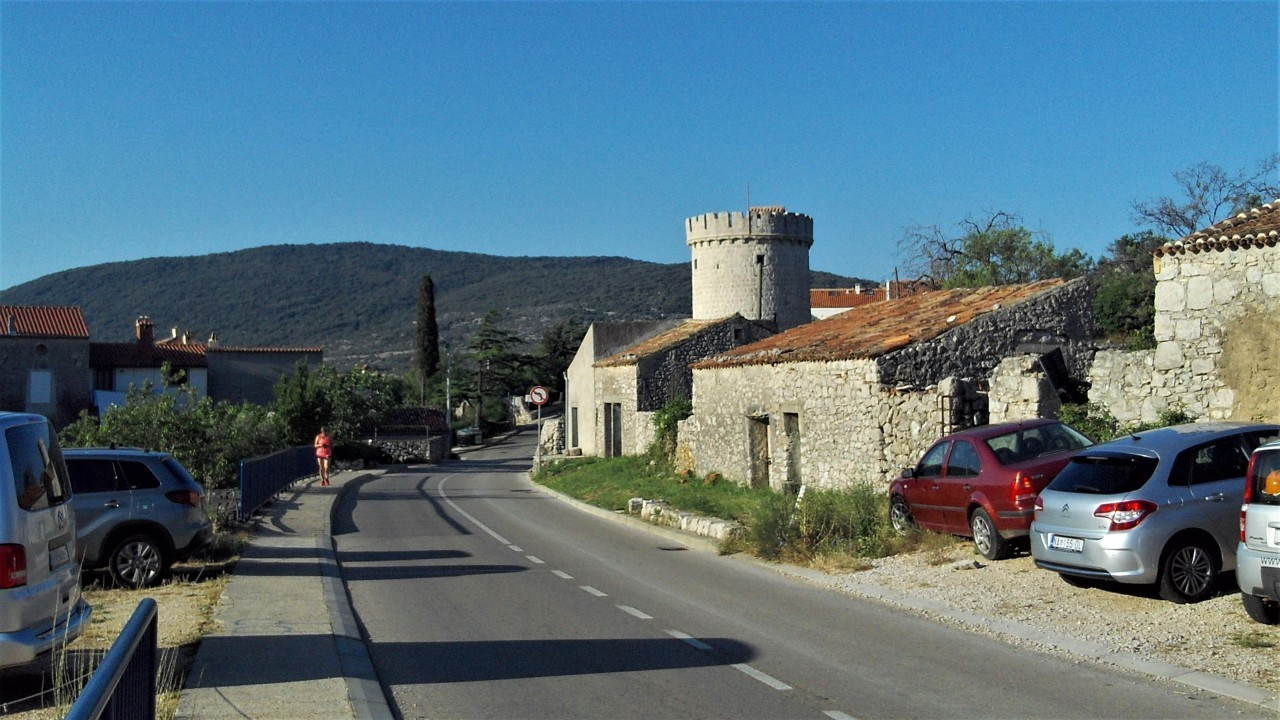 17 Cres Stadt