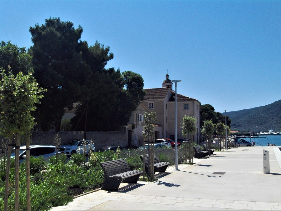 43 Cres Stadt