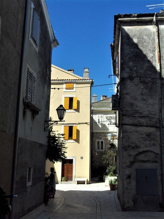 47 Cres Stadt