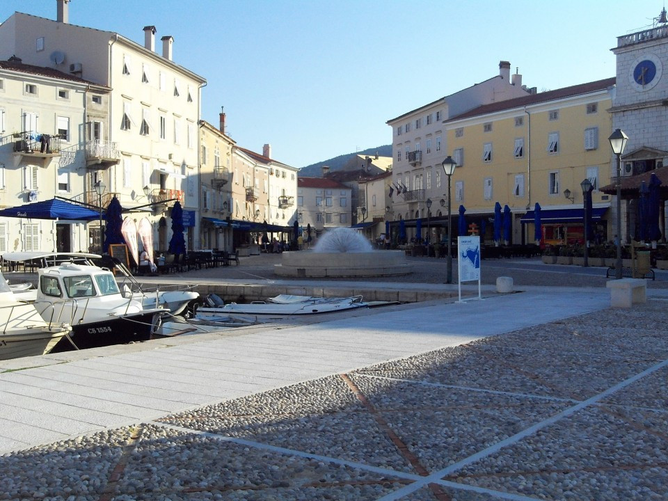55 Cres Stadt