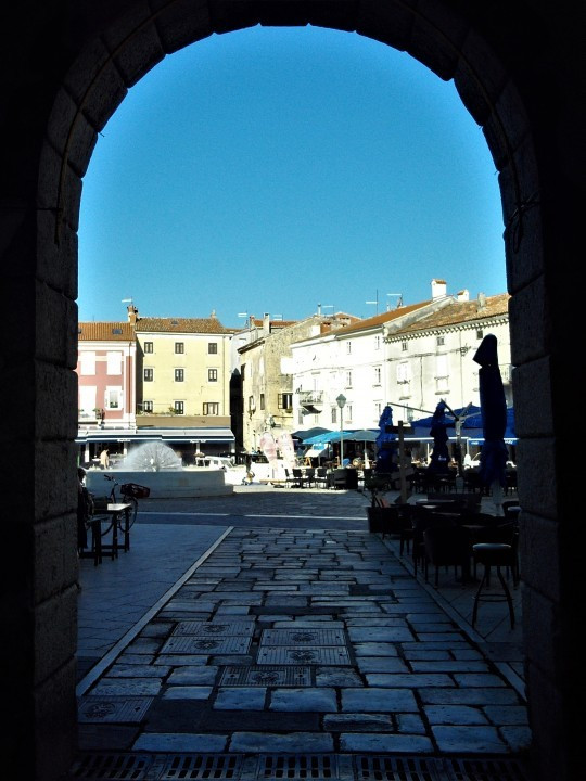 60 Cres Stadt