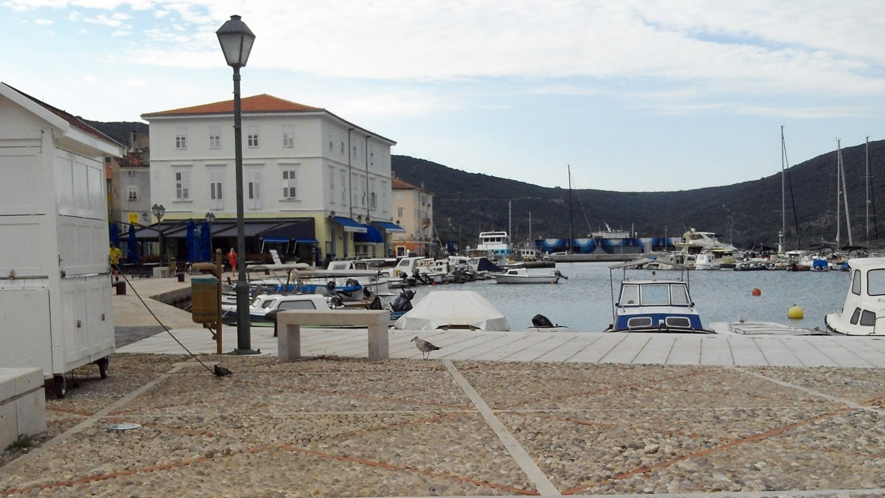 79 Cres Stadt