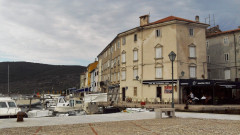80 Cres Stadt