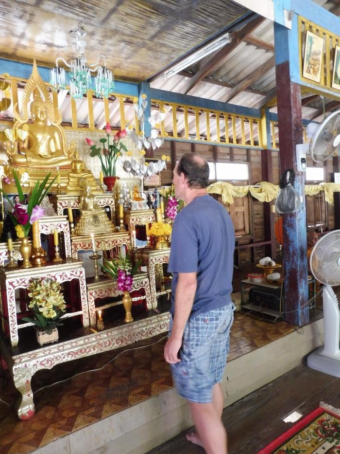 Klong Son Tempelzeremonie Buddha Day