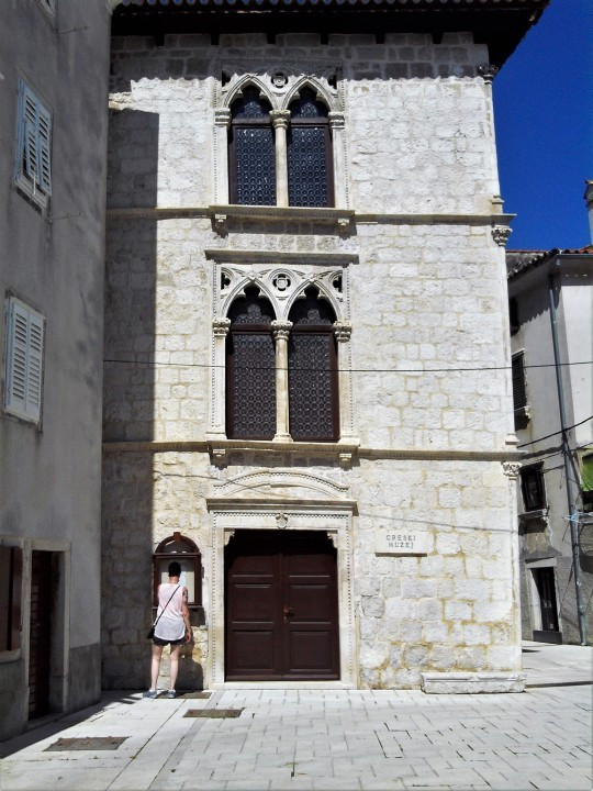 103 Cres Stadt Museum
