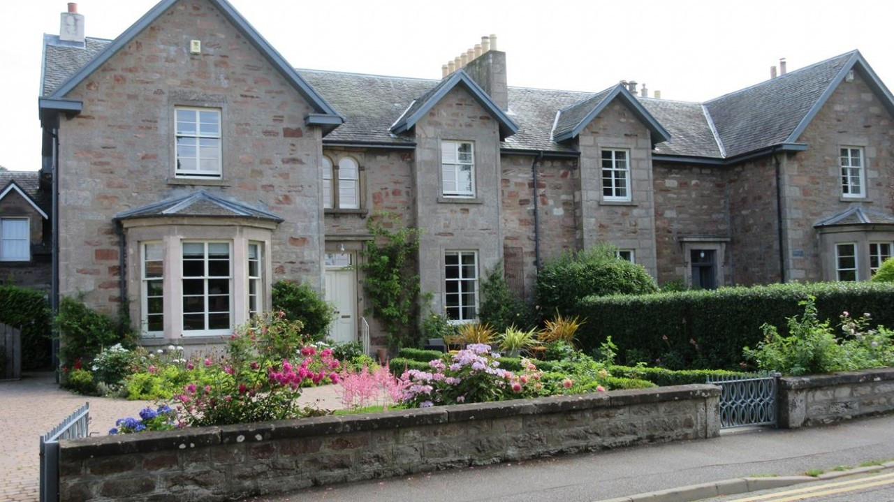 1Inverness_19