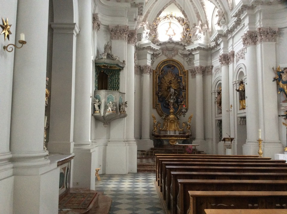 Innsbruck < Nepomuk