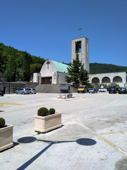 01 Rasa Kirche