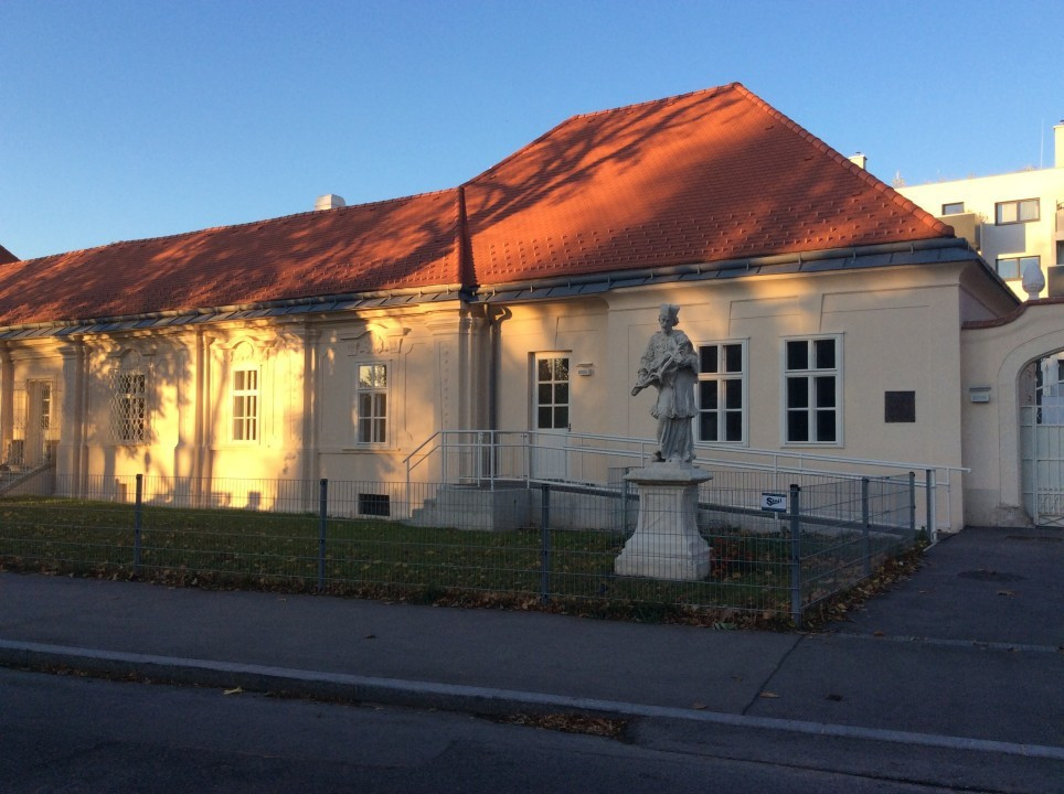 Wien Jedlesee < Nepomuk