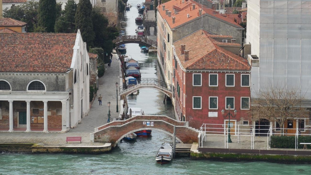 1Einfahrt_ Venedig_03