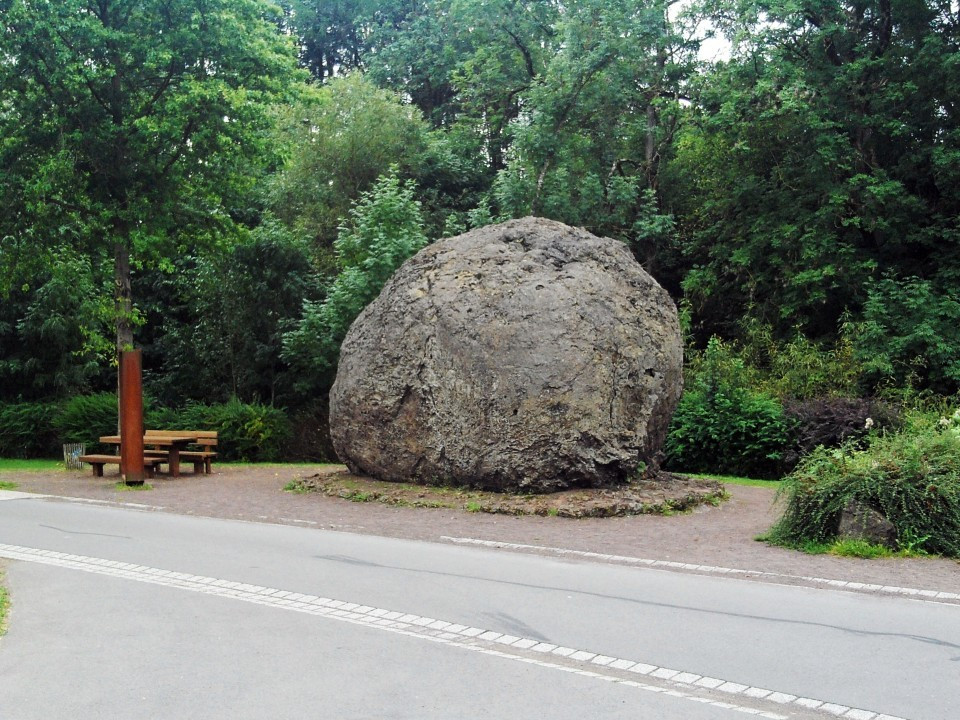 02 Strohn Lavabomben