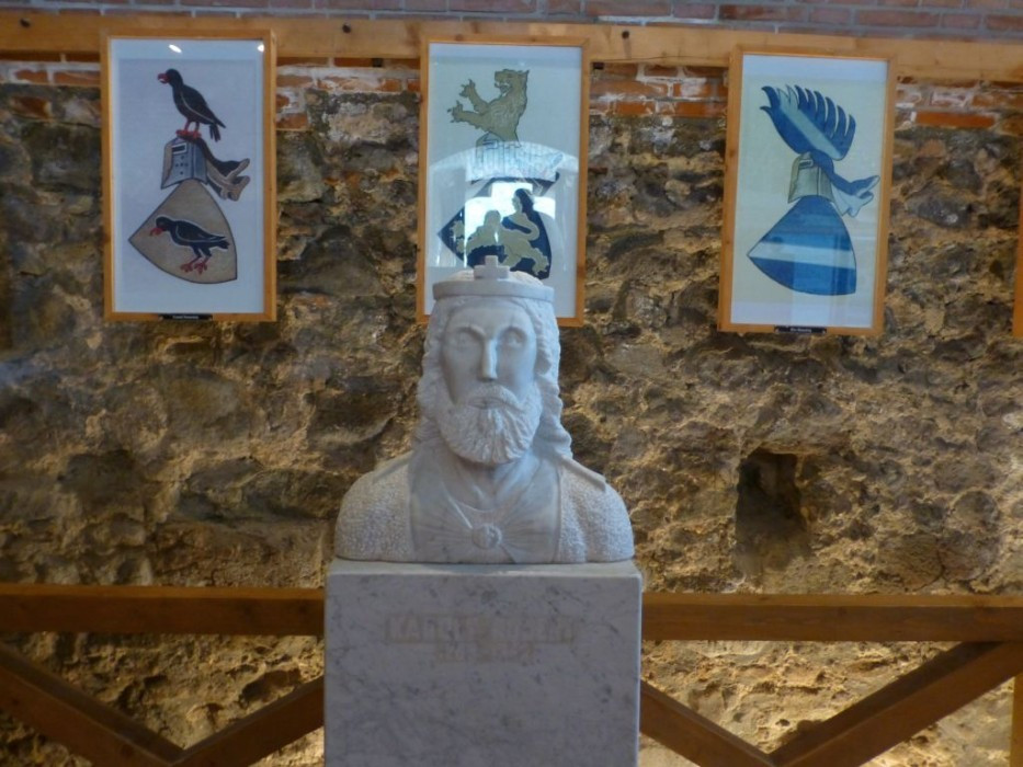 Visegrád, Burg, Büste von König Károly Róbert