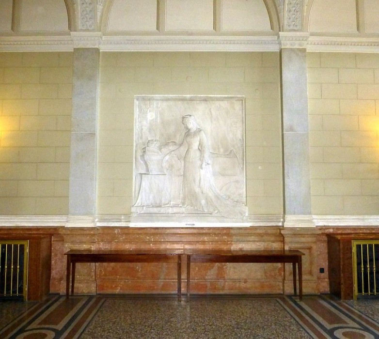 Akademie der Wissenschaften, Relief im Foyer