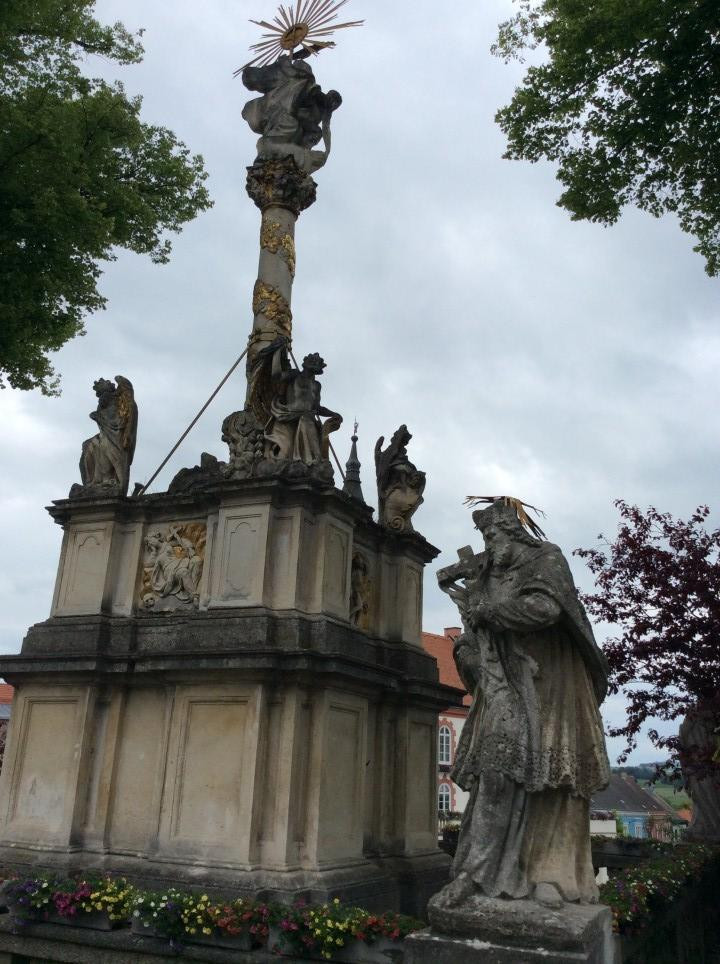 Waidhofen an der Thaya < Nepomuk