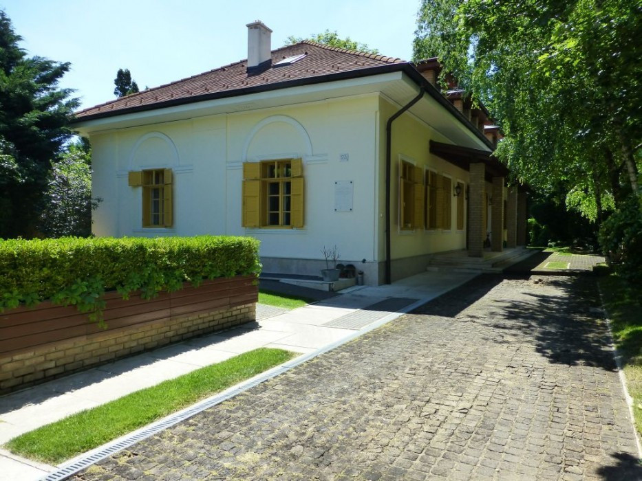 Budapest, Óra Villa
