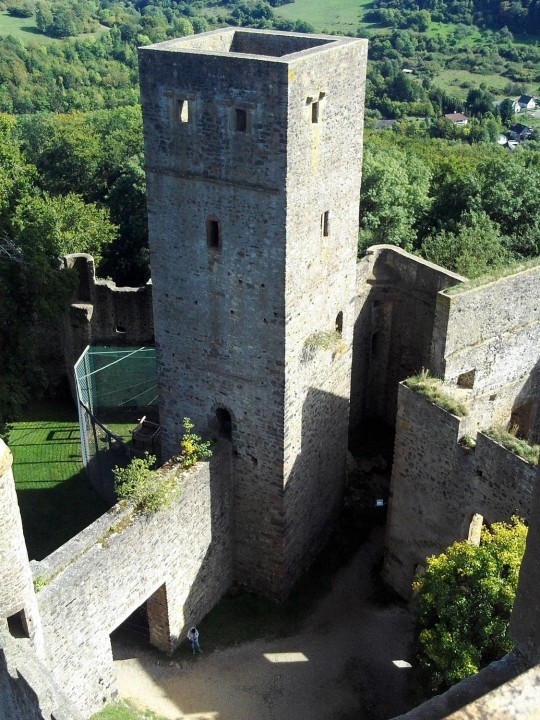 35 Kasselburg
