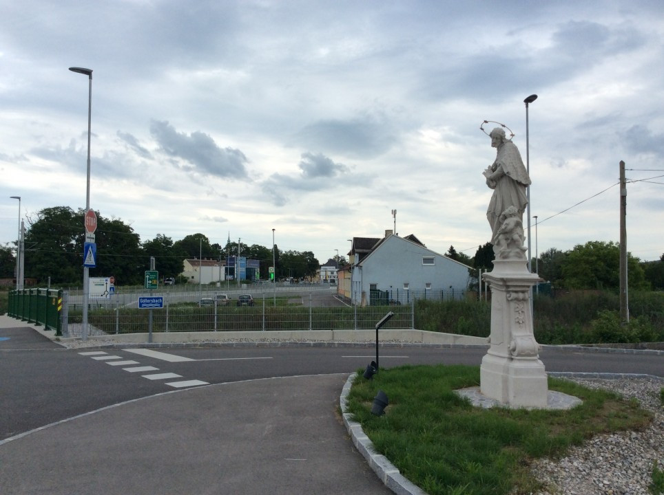 Stockerau < Nepomuk