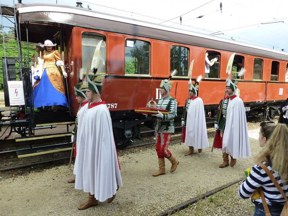 Gödöllő, Rückfahrt, Stefanskrone
