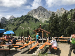 Vier Hütten Wanderung