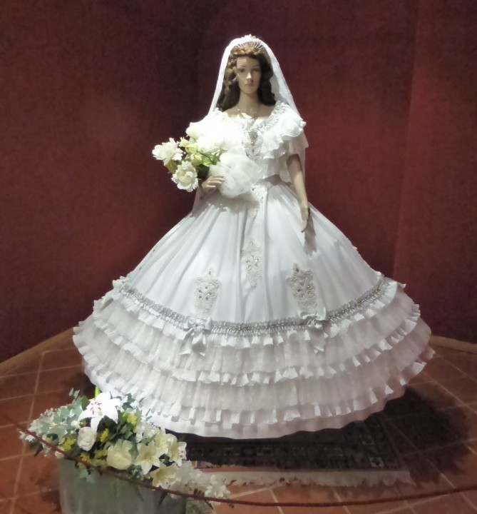 14 Hochzeitskleid