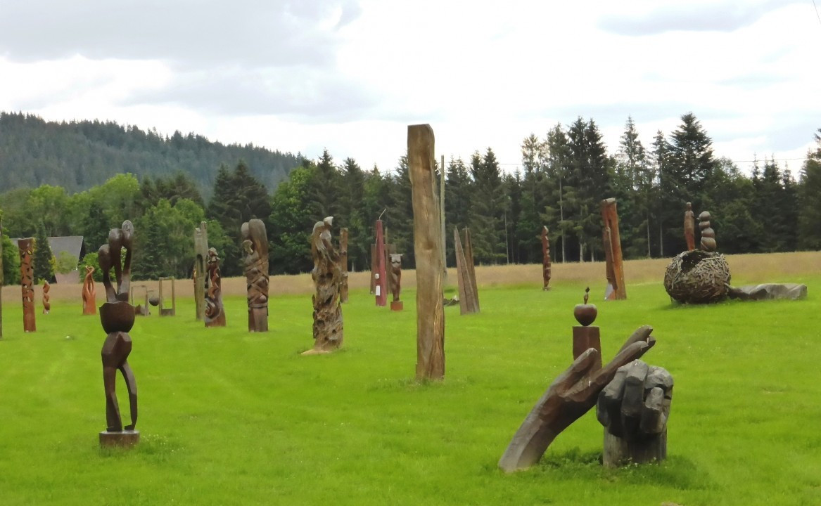 Schloss Albeck + Österreichs größter Holzskulpturenpark (2)