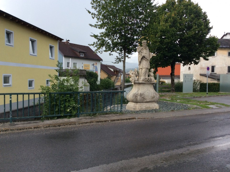 Windischgarsten < Nepomuk