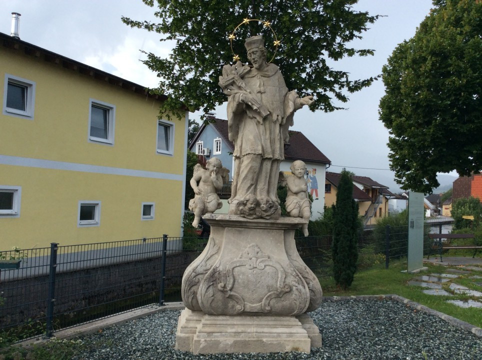 Windischgarsten < Nepomuk