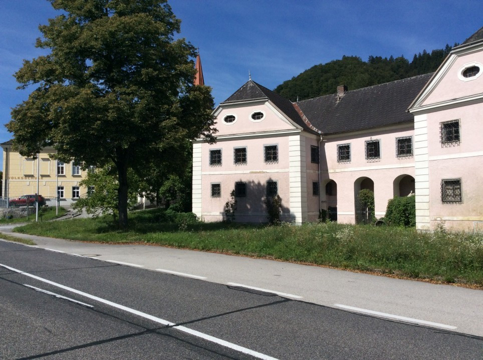 Sankt Nikola an der Donau < Nepomuk