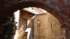 14 Castelnuovo di Val di Cetina  (39b)